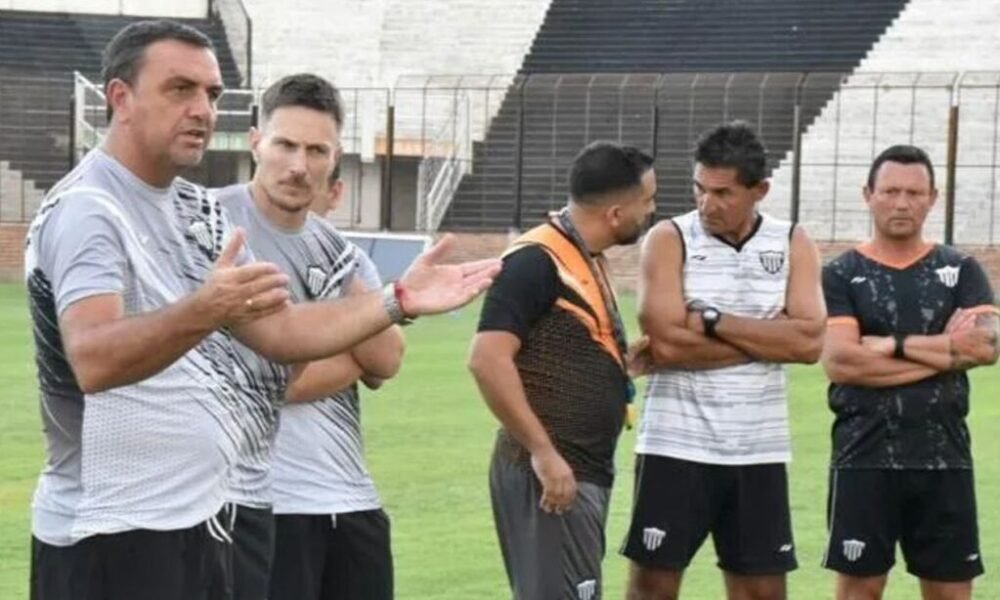 Un viejo conocido: Diego Osella vuelve al banco de Chaco For Ever