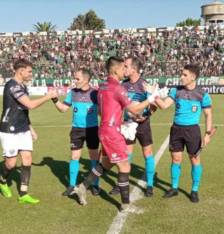 For Ever no levanta