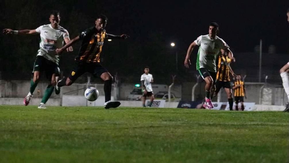 Santamarina y Germinal no pasaron del empate