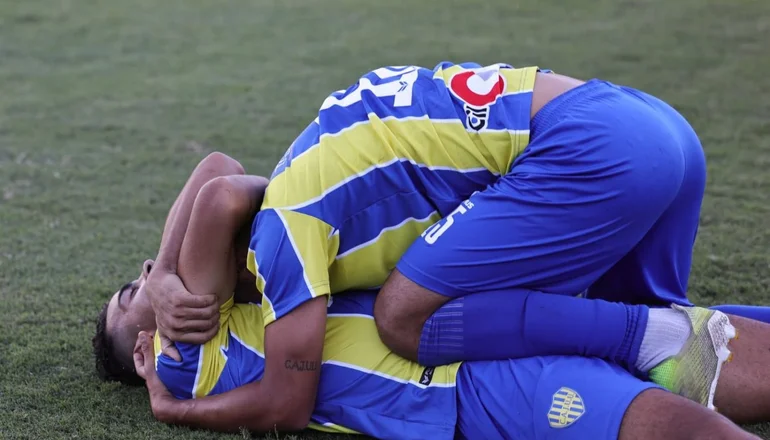 Juventud se impuso a Maipú en los penales y avanza en la Copa