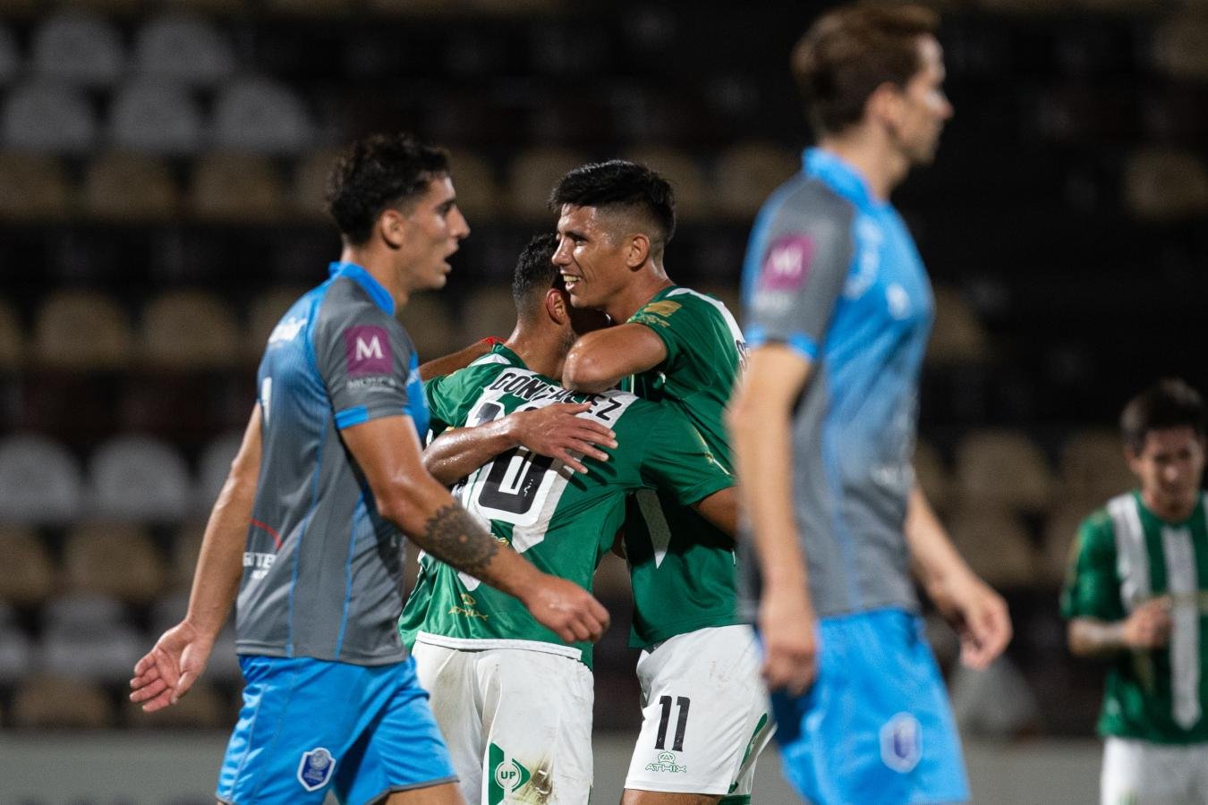 Banfield pulverizó el sueño de Bolívar en la Copa Argentina con una categórica goleada