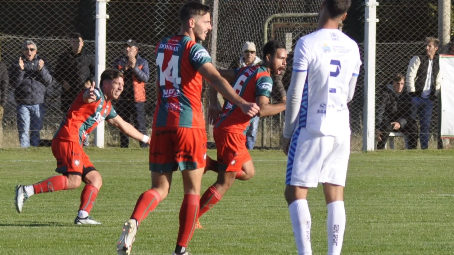 En una tarde llena de goles, Círculo superó a Rincón