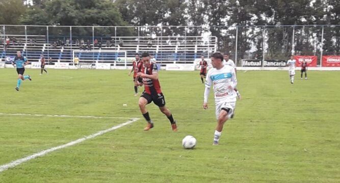 Sobre el final, Douglas rescató un empate ante Gimnasia