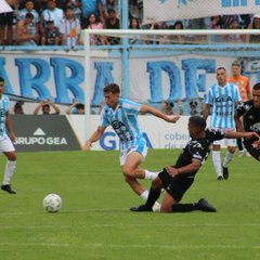 Racing ganó en Córdoba ante el Lobo jujeño y suma su tercera victoria consecutiva