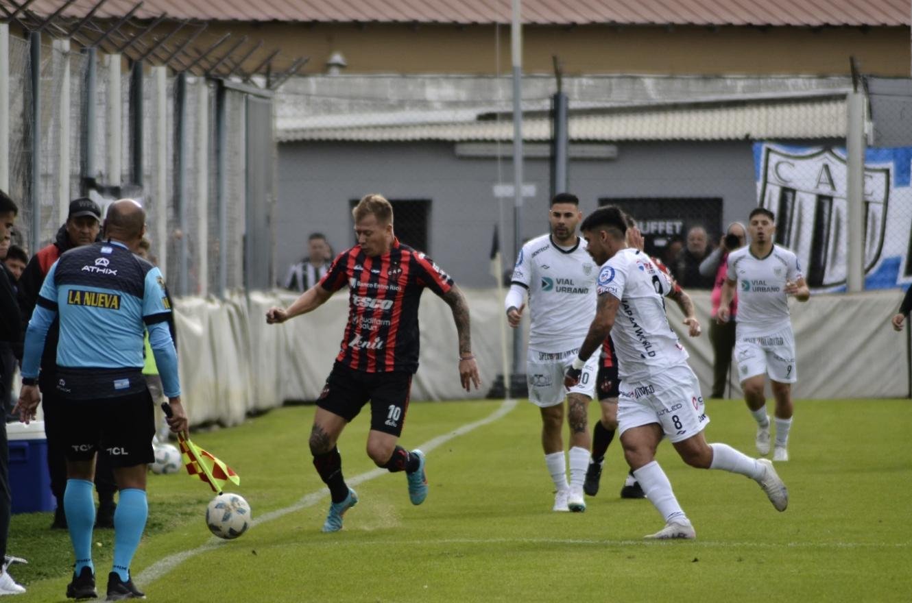 Patronato empató ante Estudiantes y se quedó sin DT