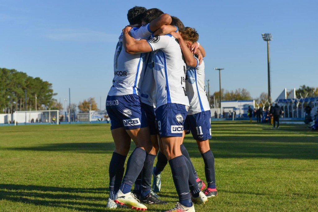 GRAN VICTORIA DE ARGENTINO EN EL MODESTO MARRONE