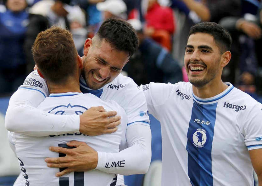 El «Torito» festejó en el Minella: Alvarado derrotó a Talleres y sigue en la pelea