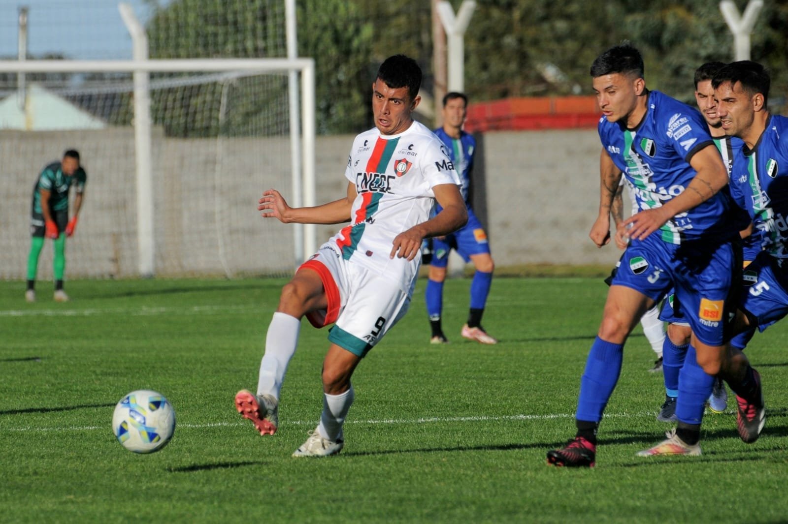 Círculo igualó ante Villa Mitre y salvó su invicto como local en el último minuto