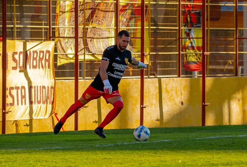 Lucas De León se va de Boca Unidos