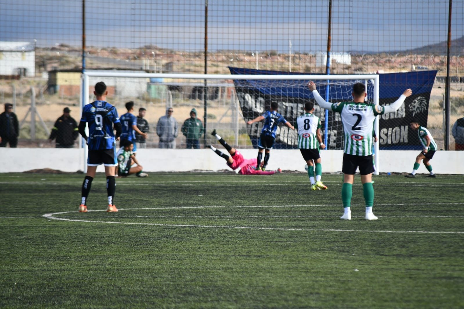 Germinal ganaba con doblete de Dichiara pero Rincón lo igualó con un penal