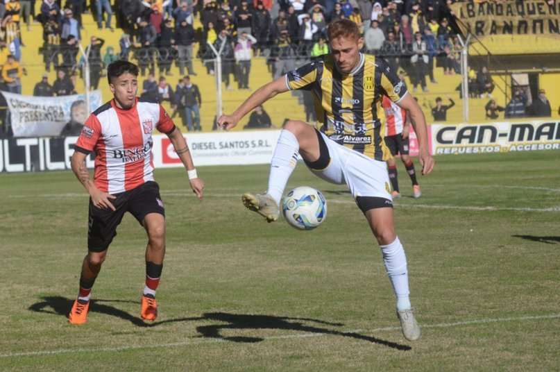 Olimpo ganó y subió un escalón para alcanzar a Germinal en el primer puesto
