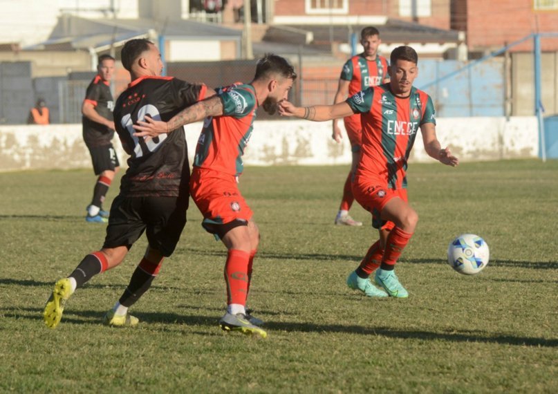 Círculo igualó ante Sansinena como visitante y se lleva un punto de oro a Otamendi