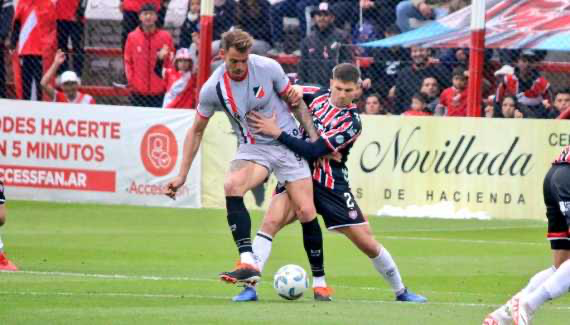 Deportivo Maipú cayó en la Fortaleza contra Chacarita y salió del Reducido
