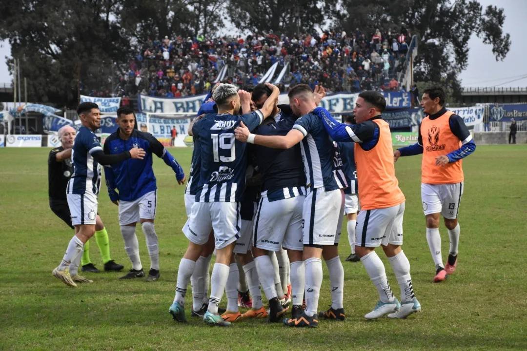 Sarmiento de La Banda venció a su par de resistencia y clasificó