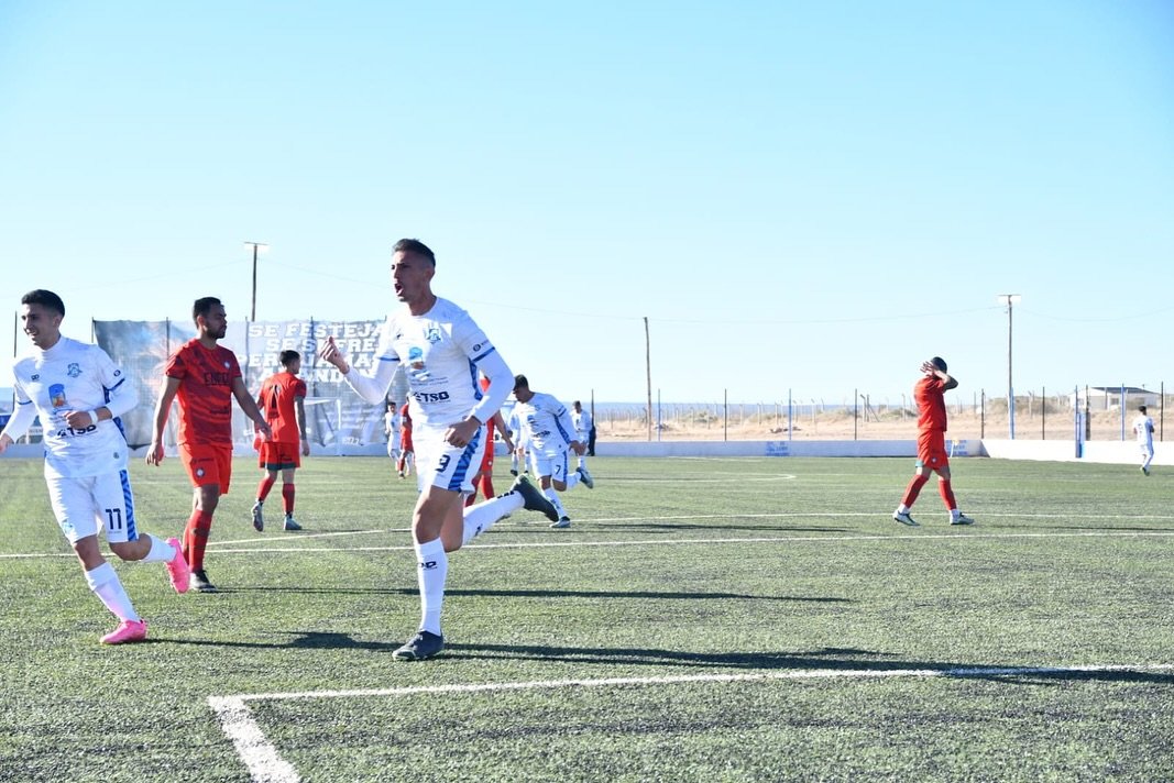 Rugió el León: Rincón derrotó 1-0 a Círculo, ganó tras tres fechas y se ilusiona con la clasificación
