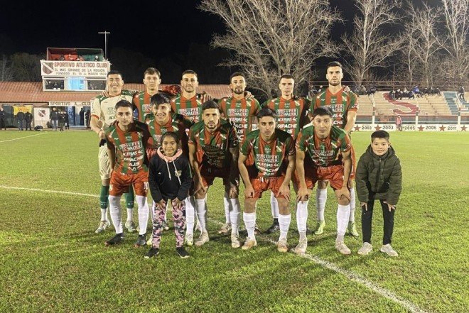 Sportivo cayó en su estadio y complico su clasificación