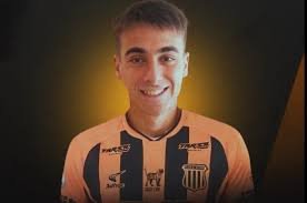 Mitre va a cerrando su plantel y sumó un atacante