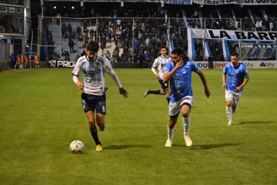 Muchas rojas, pocos goles entre Atlético y Gimnasia