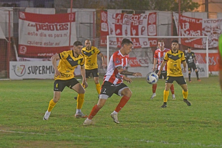 9 de Julio ganó en Rafaela ante Olimpo y viaja con ventaja a Bahía Blanca