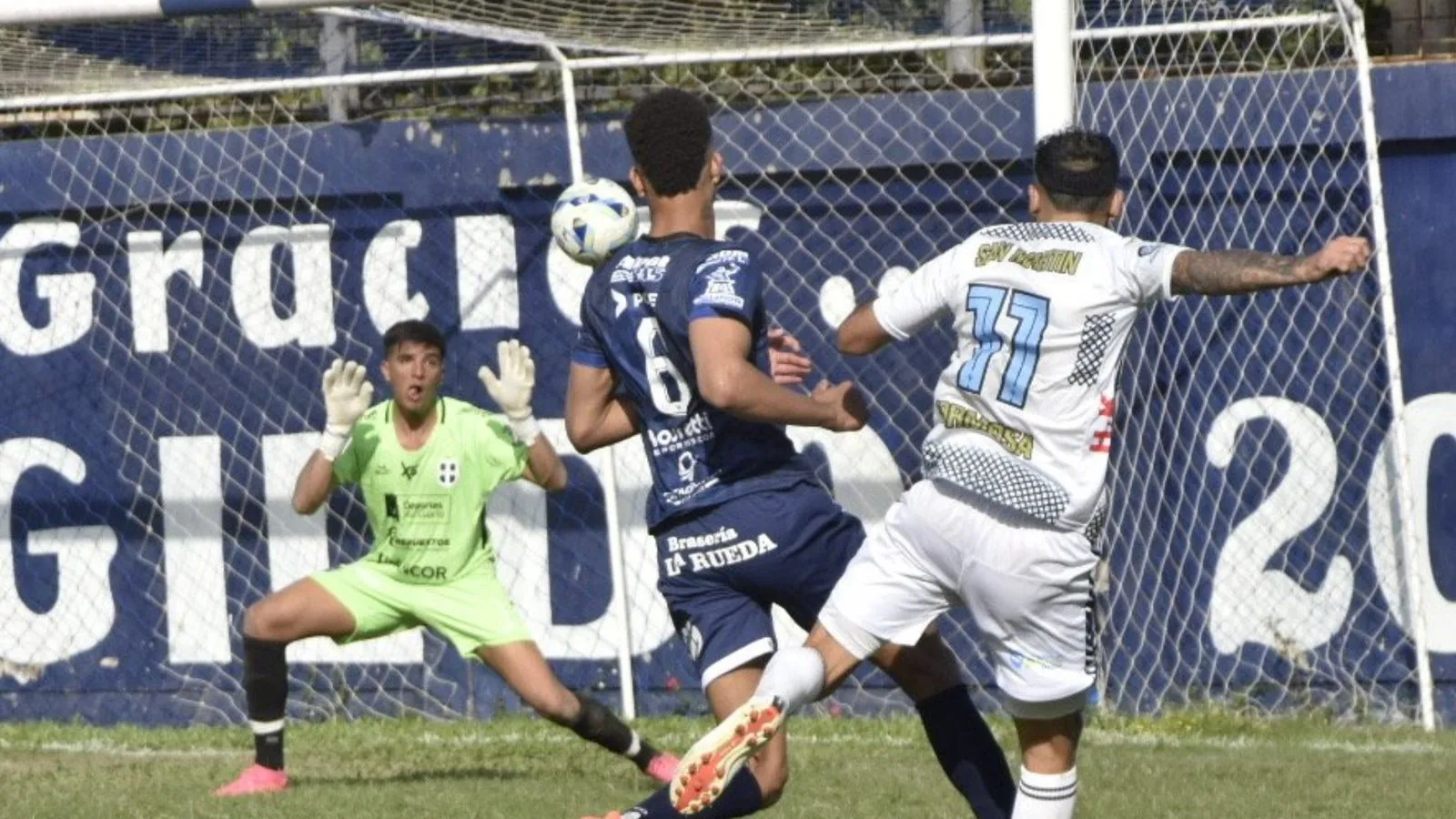 Sólido triunfo de San Martín sobre Atenas