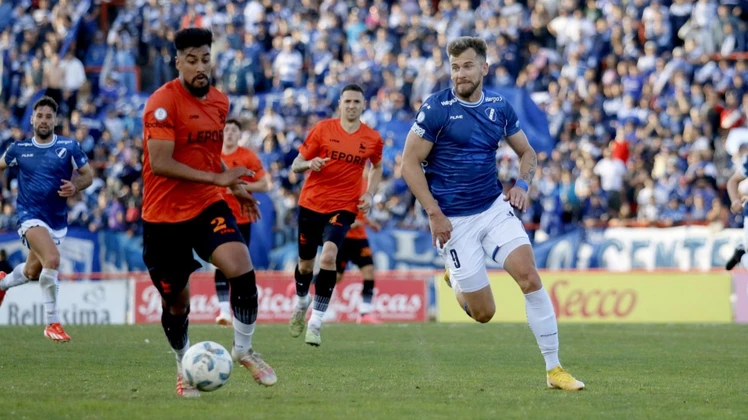 Alvarado sufrió una derrota que duele ante Ferro