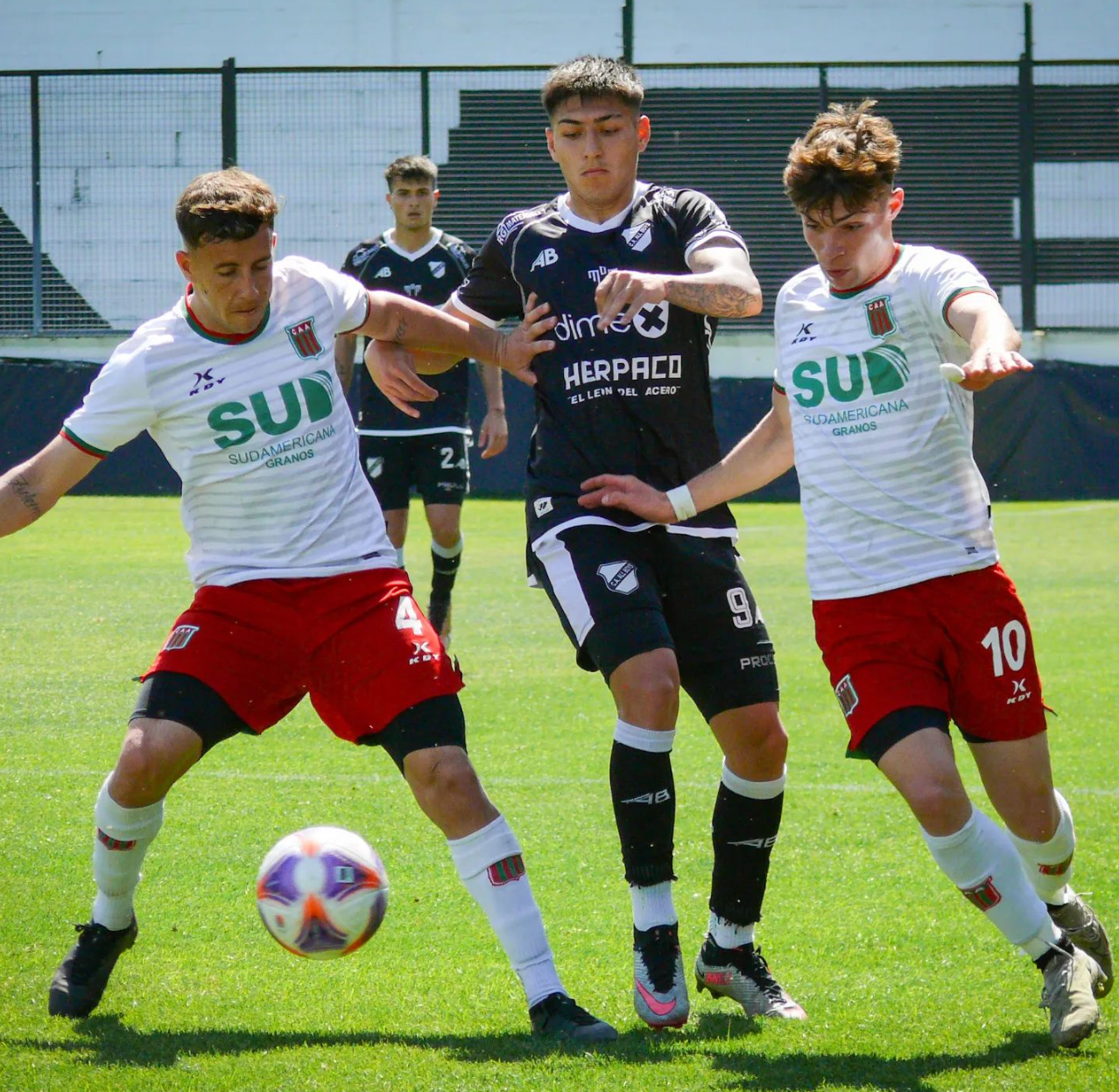 Agropecuario de Carlos Casares se fusionará con un club de La Plata para disputar el torneo de Juveniles de AFA