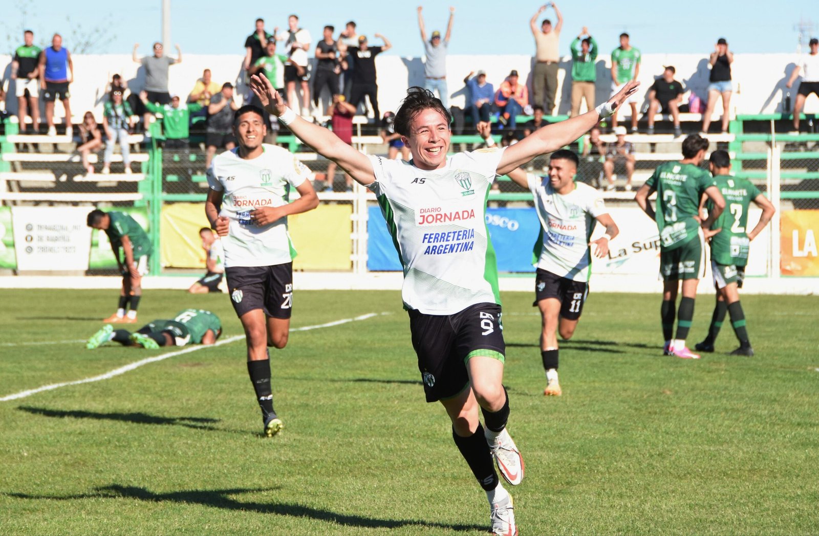 El choque de Verdes se lo quedó el de Rawson: Germinal sacó una buena ventaja en la ida ante Sportivo Belgrano