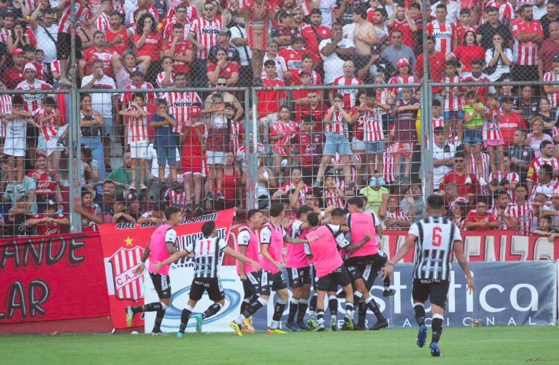 El Lobo está endemoniado: Gimnasia de Mendoza venció a San Martín en Tucumán y es finalista del Reducido