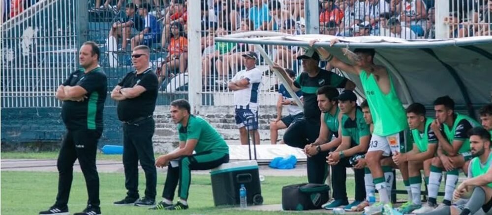 «Sarmiento no puede estar en otra categoría, robó todos los partidos»