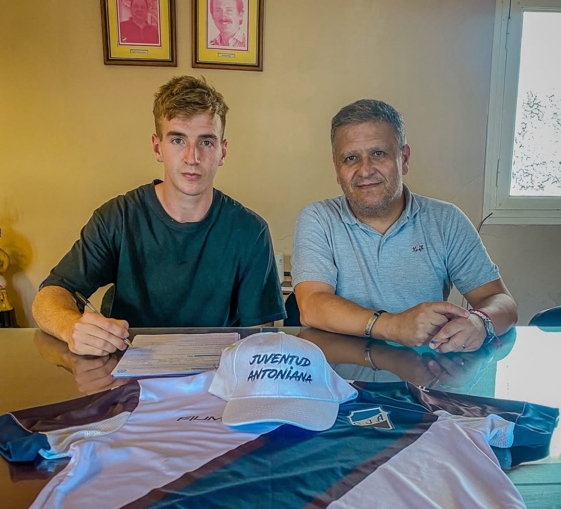 Juventud Antoniana oficializó un nuevo defensor