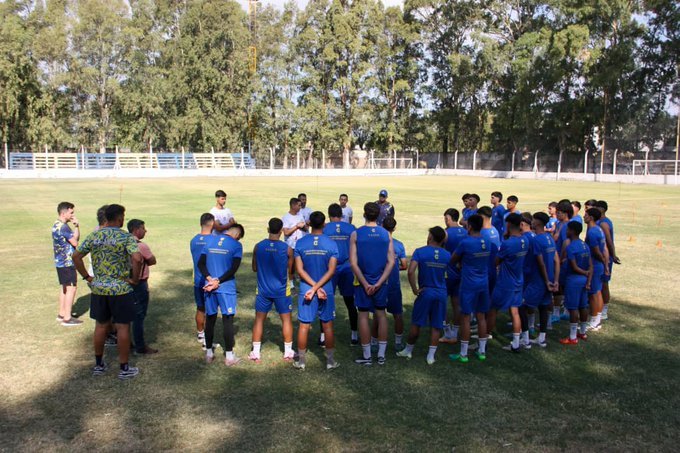 Juventud de San Luis comenzó su preparación con ocho caras nuevas en su plantel