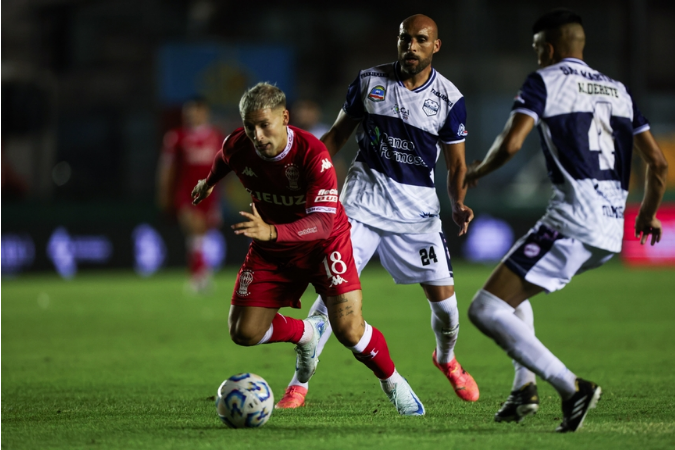 Afuera de la Copa: San Martín vendió cara la derrota ante Huracán
