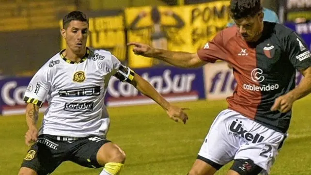 Colón perdió el invicto y la punta en su visita a Almirante Brown, con un polémico arbitraje de Ceballos