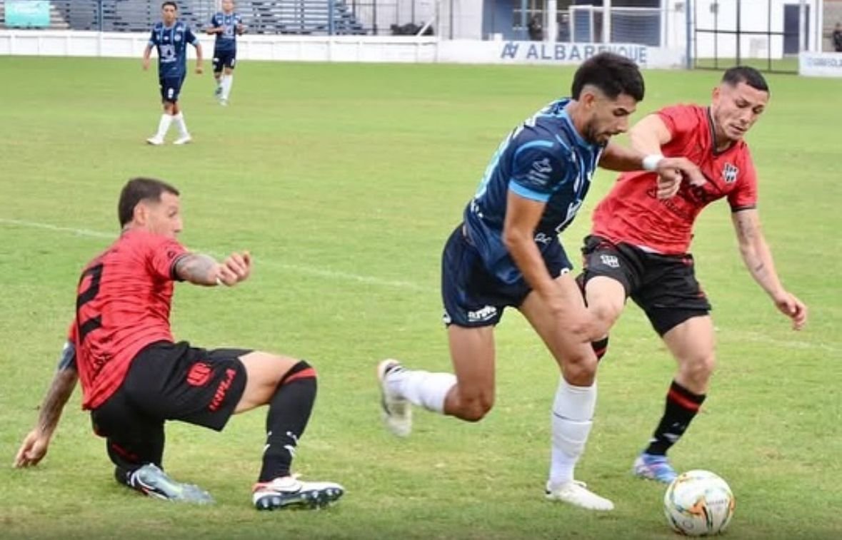 Douglas Haig ganó un partidazo en Lincoln y logró su primer triunfo