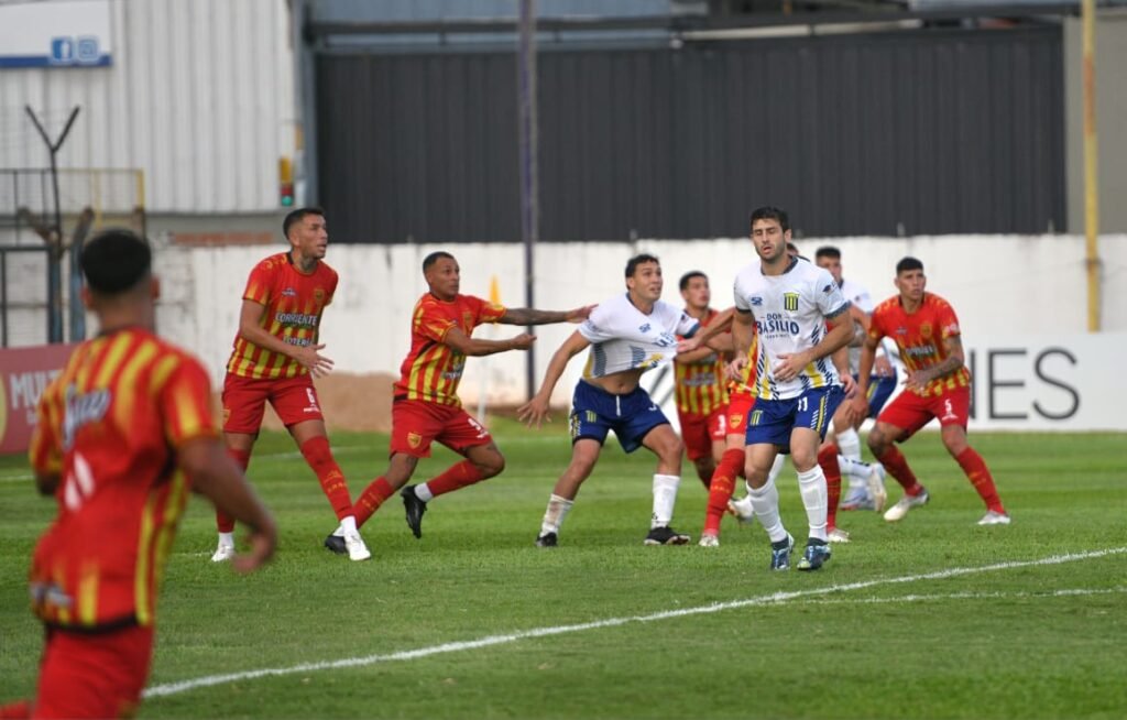 Boca Unidos sumó su primera unidad en su visita a Bartolomé Mitre