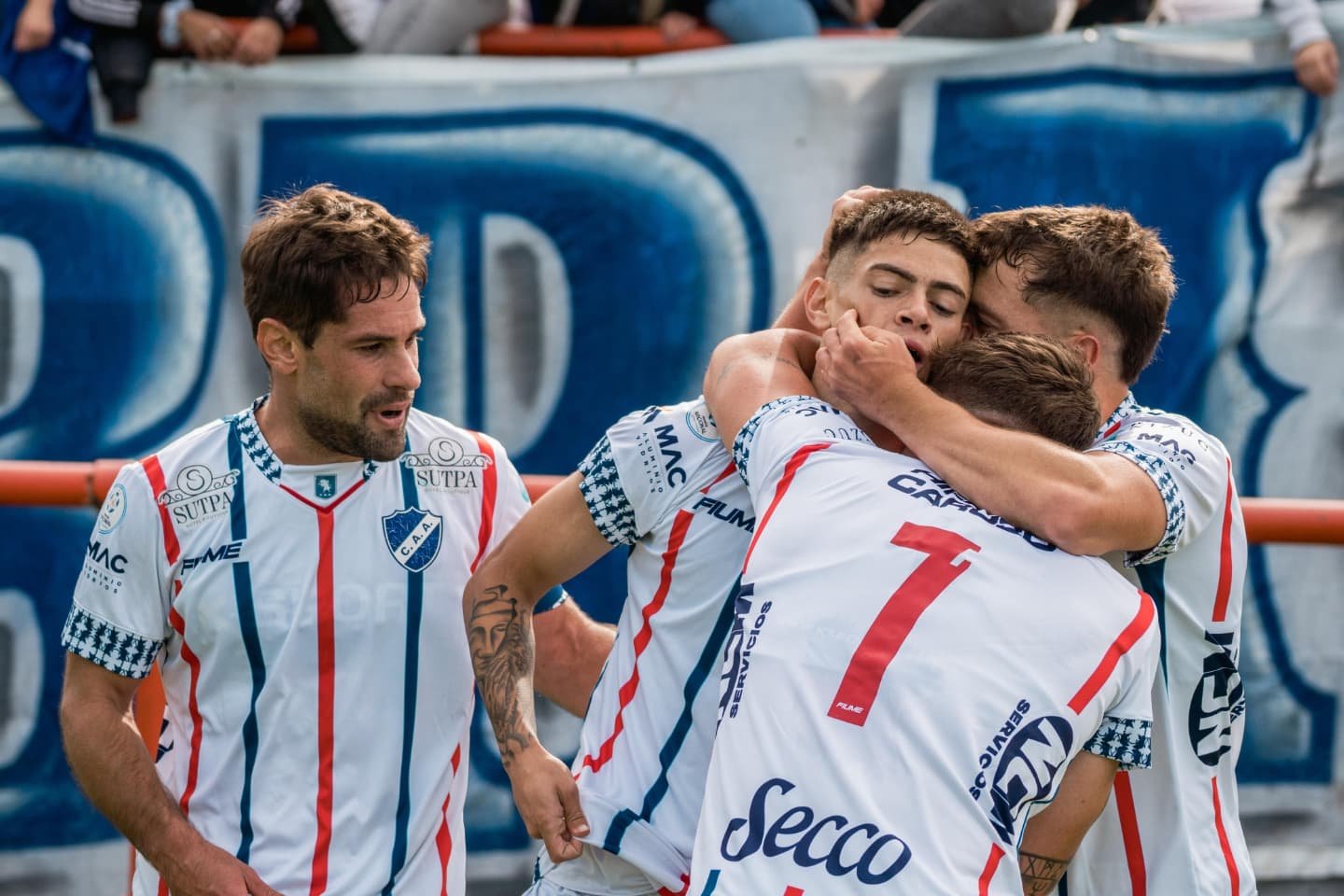Torito Feliz: Alvarado doblegó a Gimnasia y Tiro y volvió al triunfo ante su gente