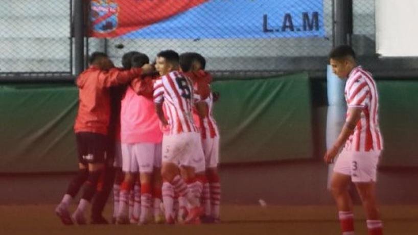 San Martín de Tucumán se llevó tres puntos de oro ante Arsenal en Sarandí