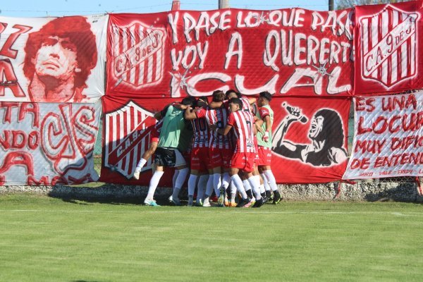 Rafaela es roja y blanca: 9 de Julio se quedó con el clásico