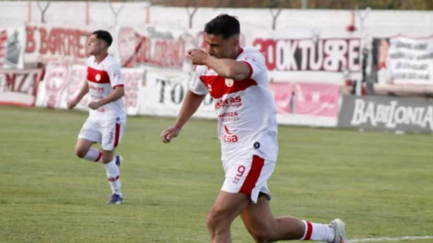 Huracán Las Heras venció a Bolívar y lo alcanzó en la punta