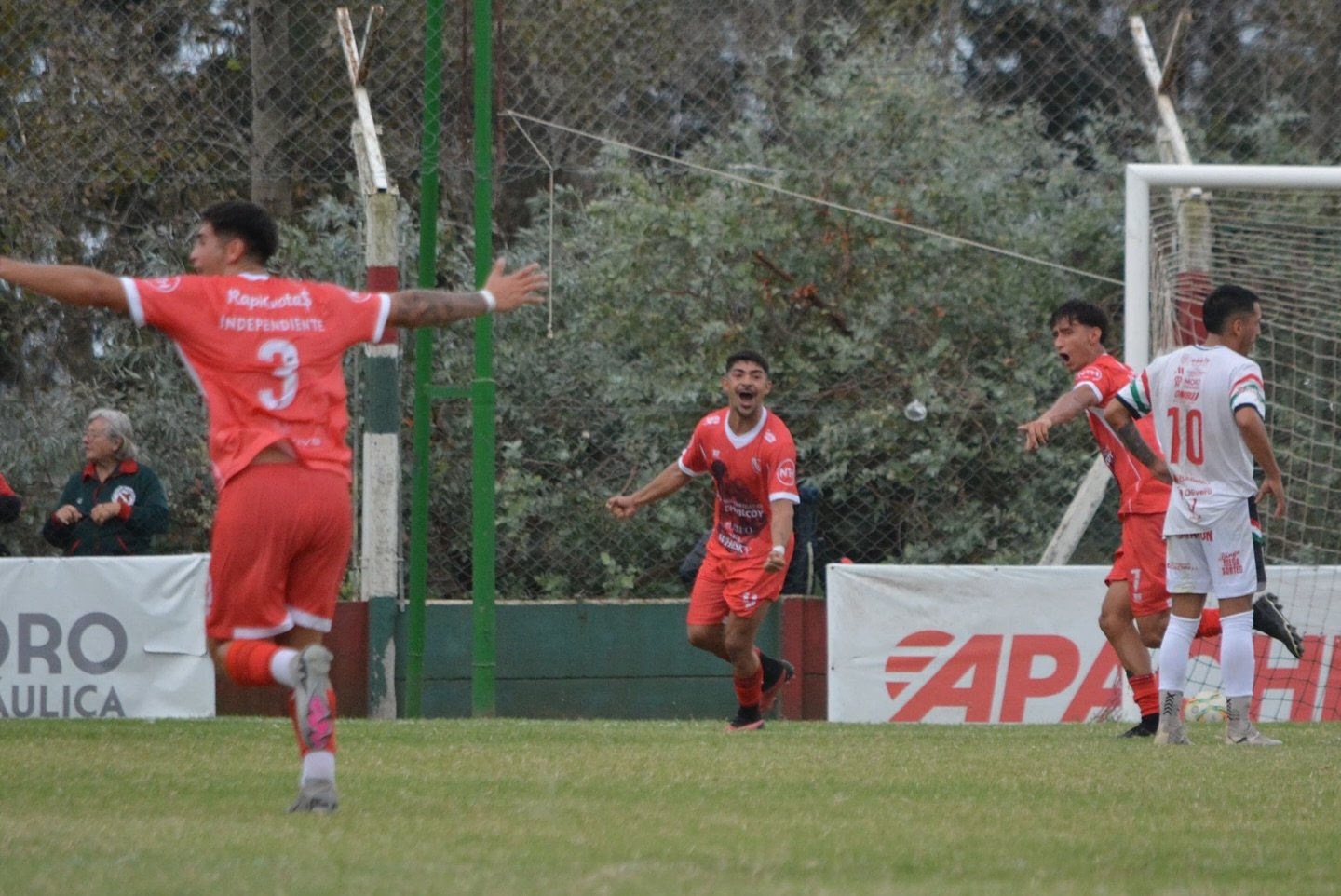 Victoria Diabólica en la Perrera: Independiente superó a Sportivo con un polémico arbitraje