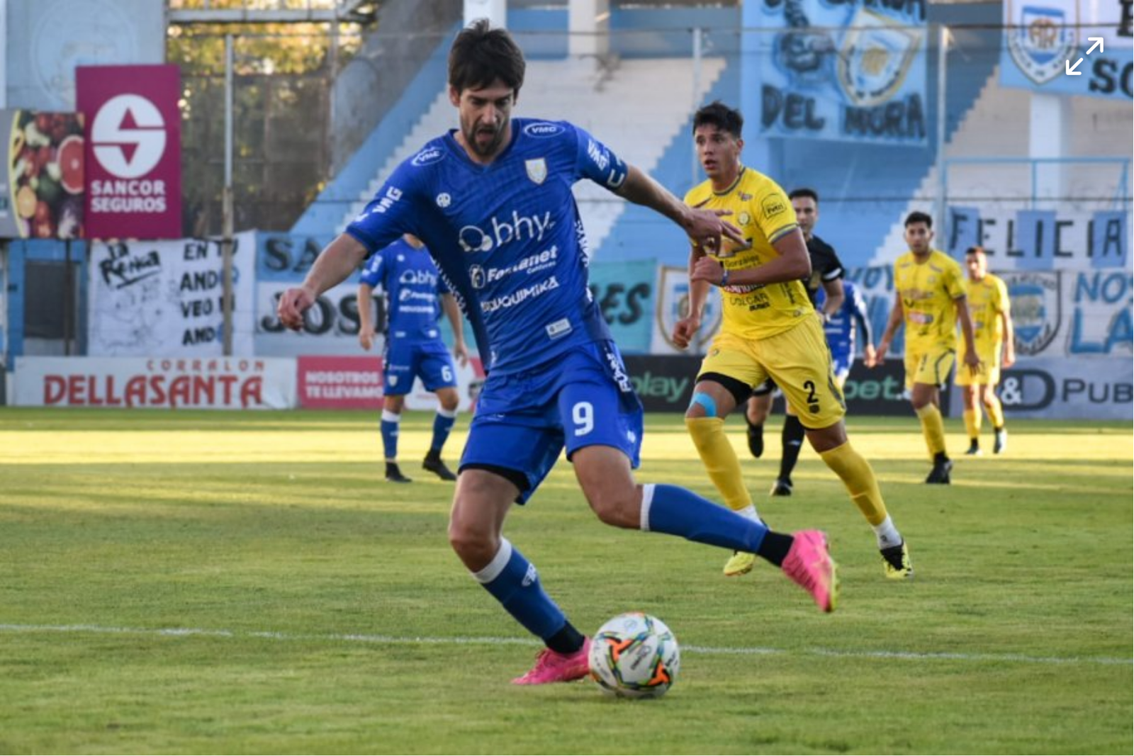 Imbatible en Rafaela: Atlético goleó a Crucero y recuperó la cima