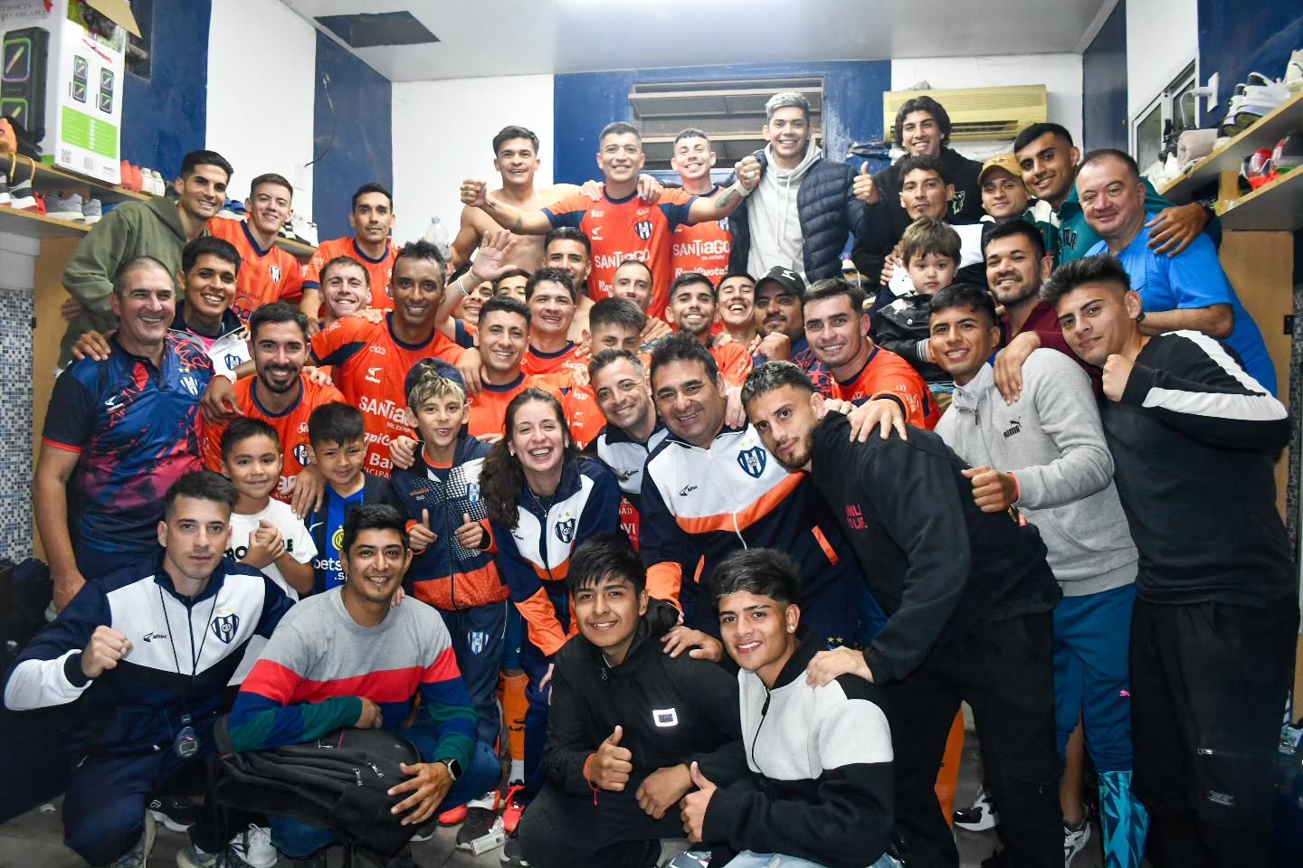 Sarmiento se lo dio vuelta a Juventud Antoniana y no para de ganar en La Banda para ser escolta