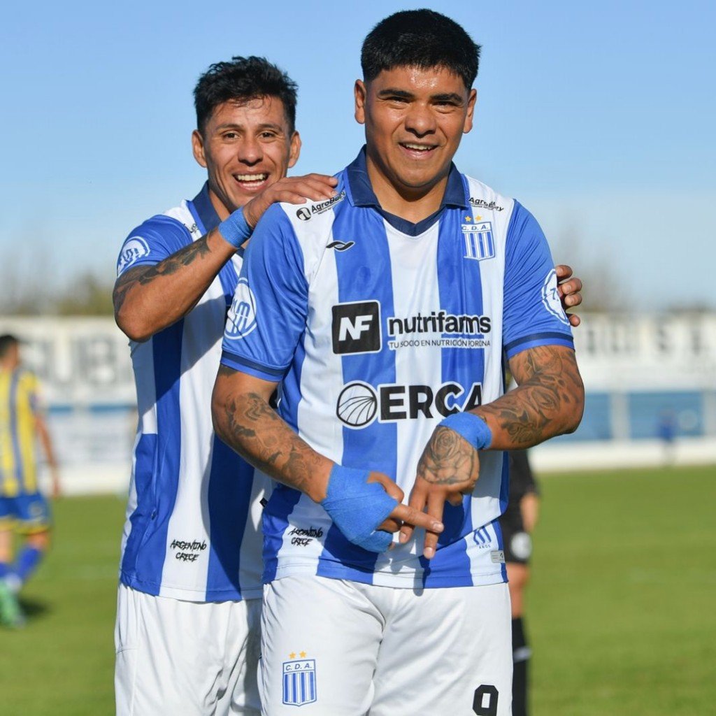 Festejo agónico del Raya: Argentino se lo dio vuelta sobre la hora al Juve de San Luis para subir al podio