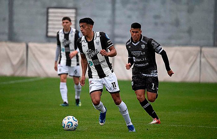 Chaco For Ever lo dio vuelta en Caseros y consiguió un triunfazo de visitante