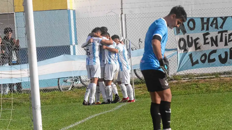 Sol de Mayo le ganó a Brown y salió del fondo