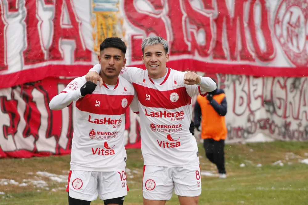 Bendita nieve lasherina: Huracán derrotó a San Martín en el duelo mendocino y ganó tras 5 fechas