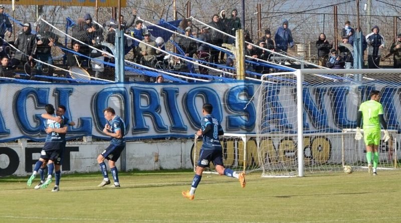 El Linqueño logró un valioso triunfo en casa contra Sportivo Belgrano y aún mantiene la fe de clasificar