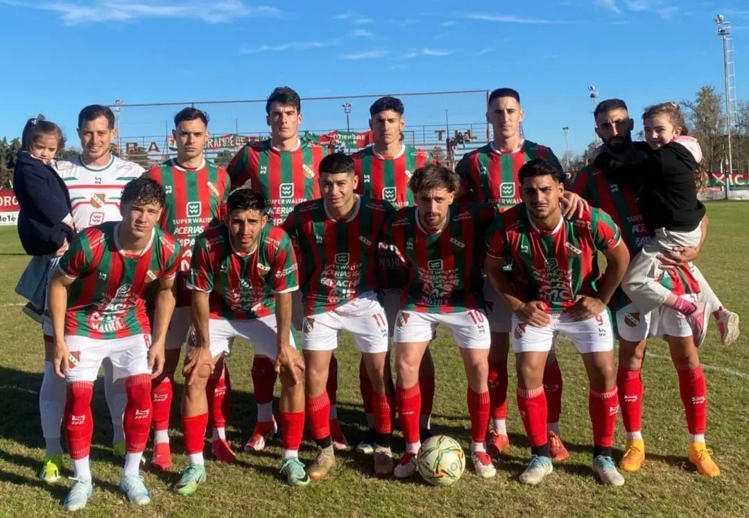 Sportivo Las Parejas le ganó un duelo clave a El Linqueño y salió del fondo