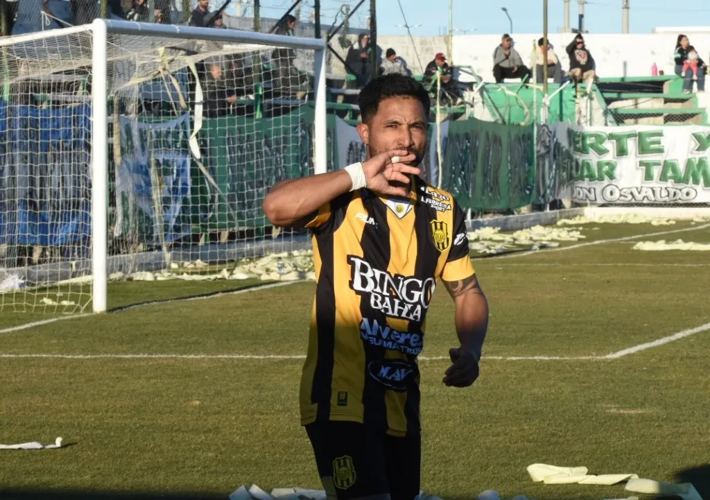 Olimpo ganó en Rawson, dejó a Germinal en la cuerda floja y se clasificó