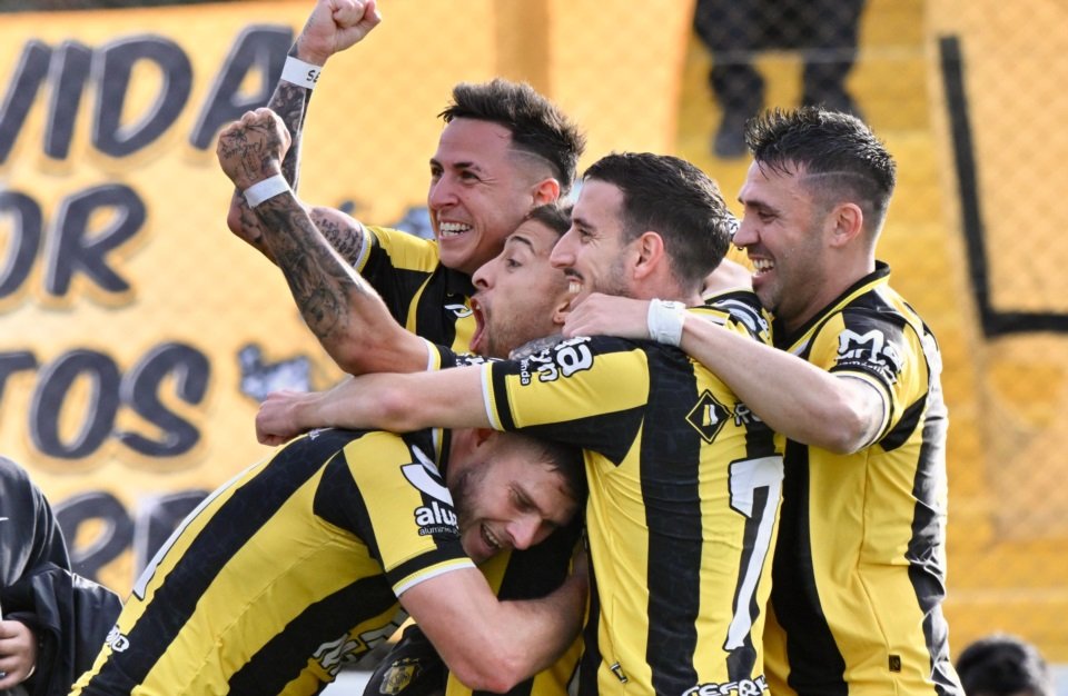 Aurinegro imparable: Deportivo Madryn derrotó a Quilmes y es escolta